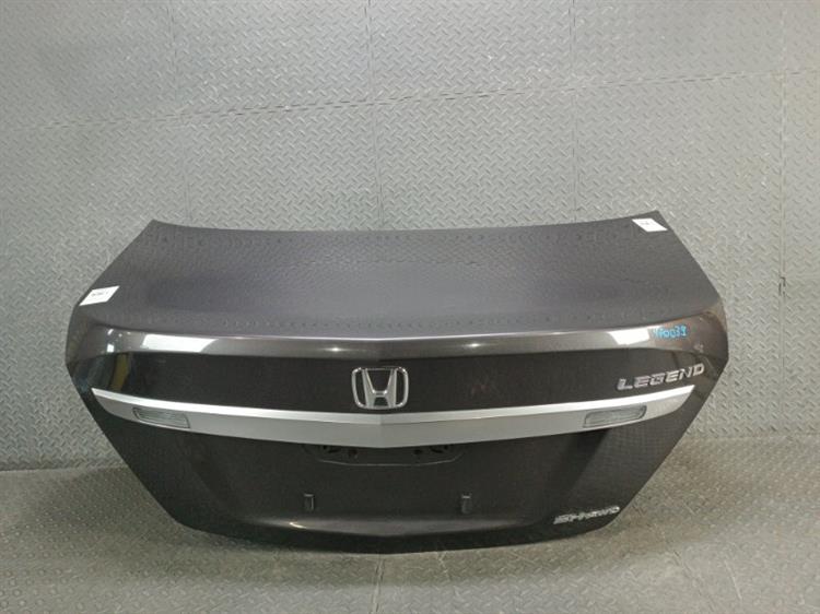 Крышка багажника Хонда Легенд в Тайшете 470039