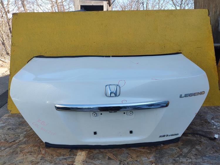 Крышка багажника Хонда Легенд в Тайшете 50805