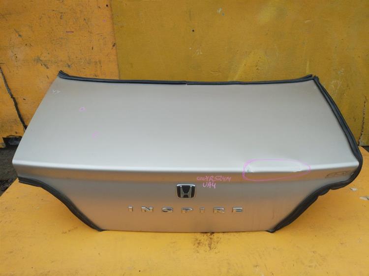 Крышка багажника Хонда Инспаер в Тайшете 555121