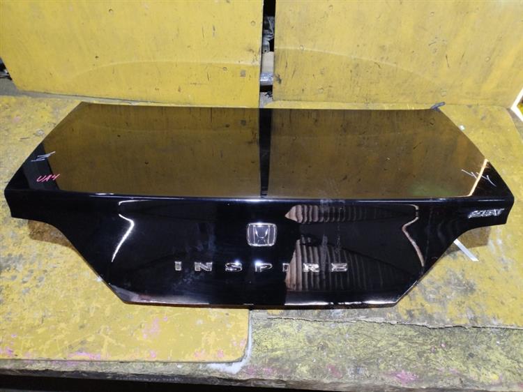 Крышка багажника Хонда Инспаер в Тайшете 710301